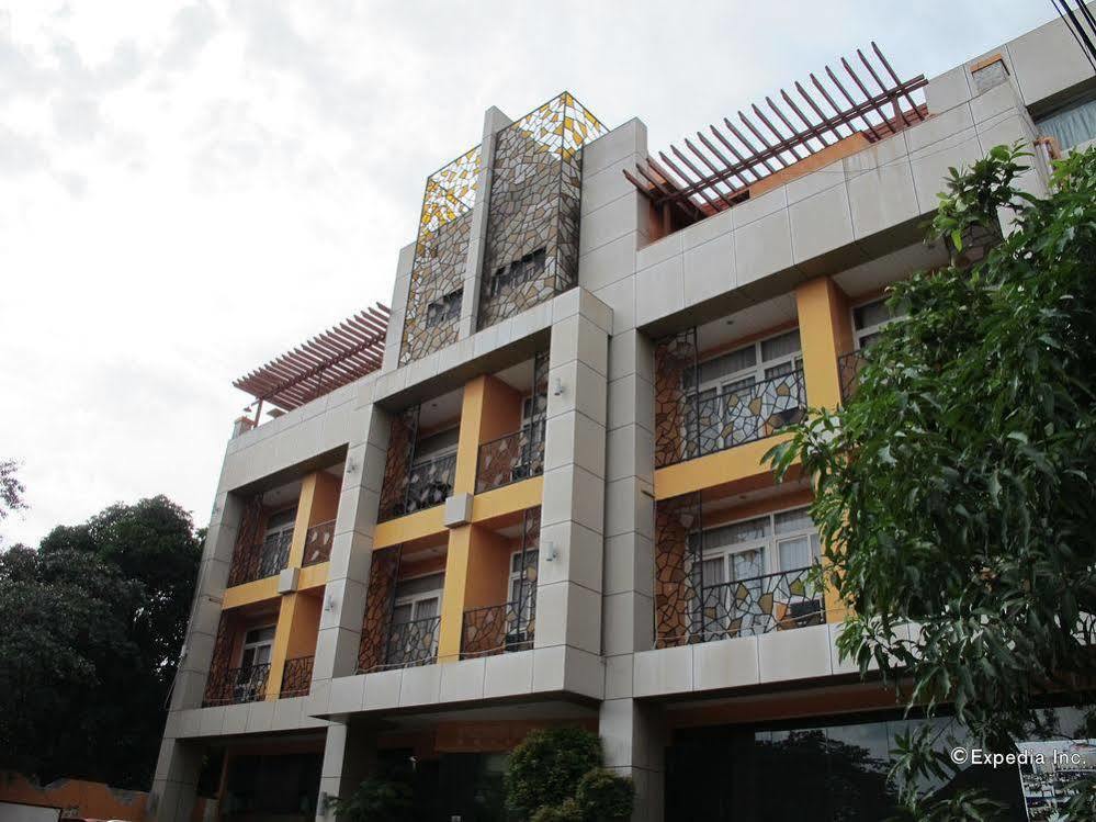 Oyo 159 San Remigio Pensionne Suites Cebu Exteriér fotografie