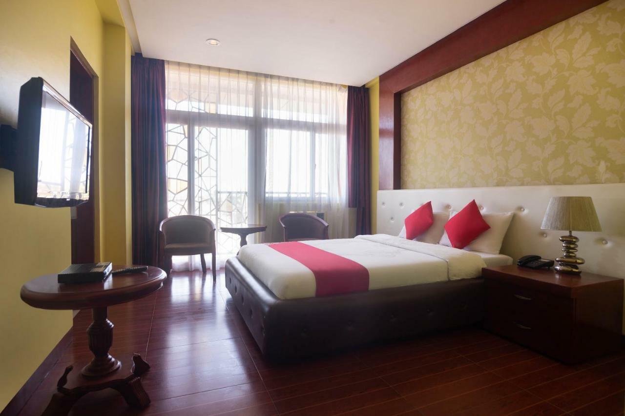 Oyo 159 San Remigio Pensionne Suites Cebu Exteriér fotografie